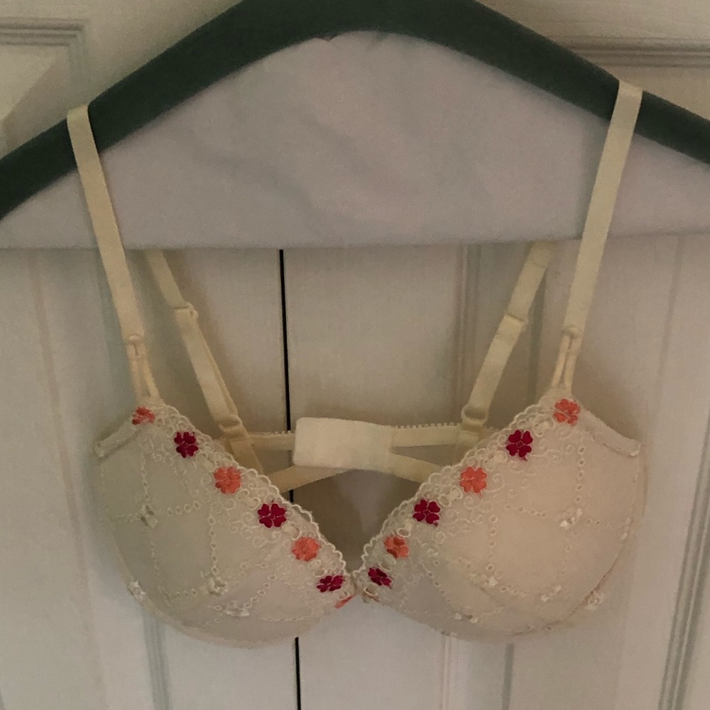 H&M White lace padded bra size 34C